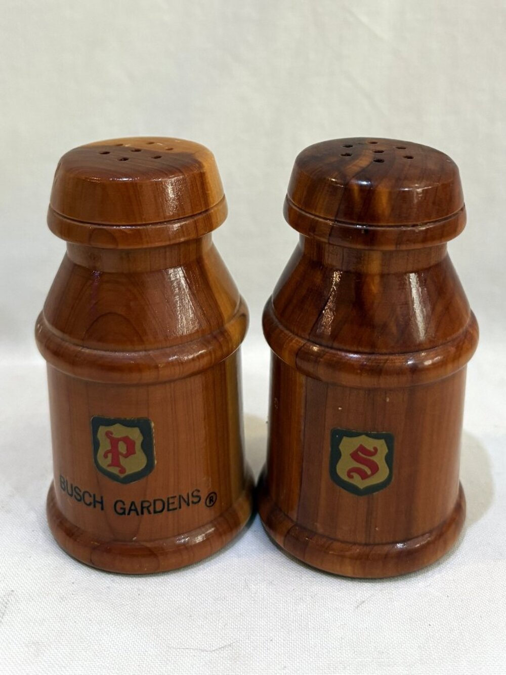 Busch Gardens Wooden Salt and Pepper Shaker Set Vintage